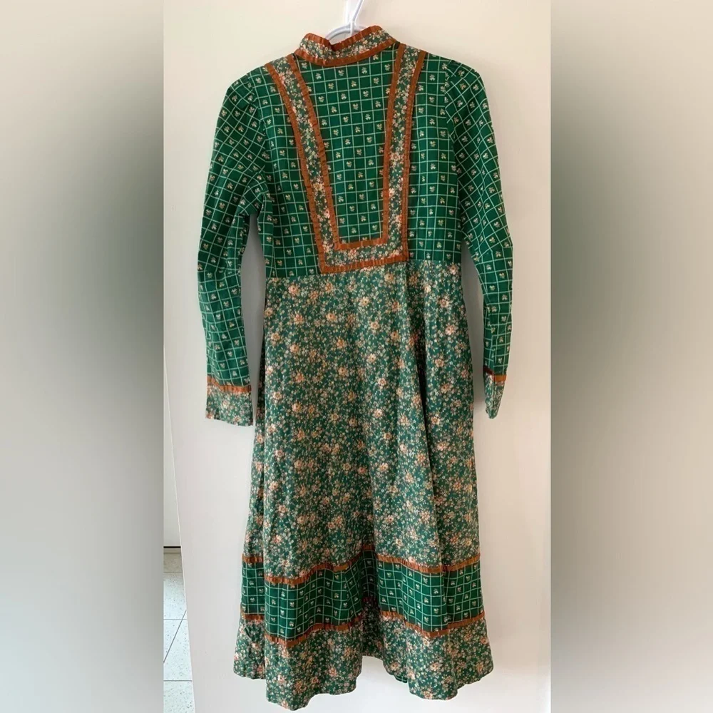 GUNNE SAX Green Floral  Prairie Dress - Picture 5 of 11